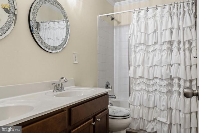 5061 ROYAL BIRKDALE AVE, Waldorf, MD 20602