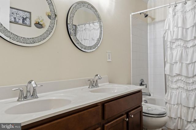 5061 ROYAL BIRKDALE AVE, Waldorf, MD 20602
