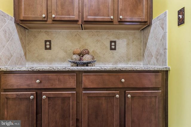 5061 ROYAL BIRKDALE AVE, Waldorf, MD 20602