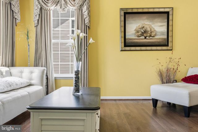 5061 ROYAL BIRKDALE AVE, Waldorf, MD 20602