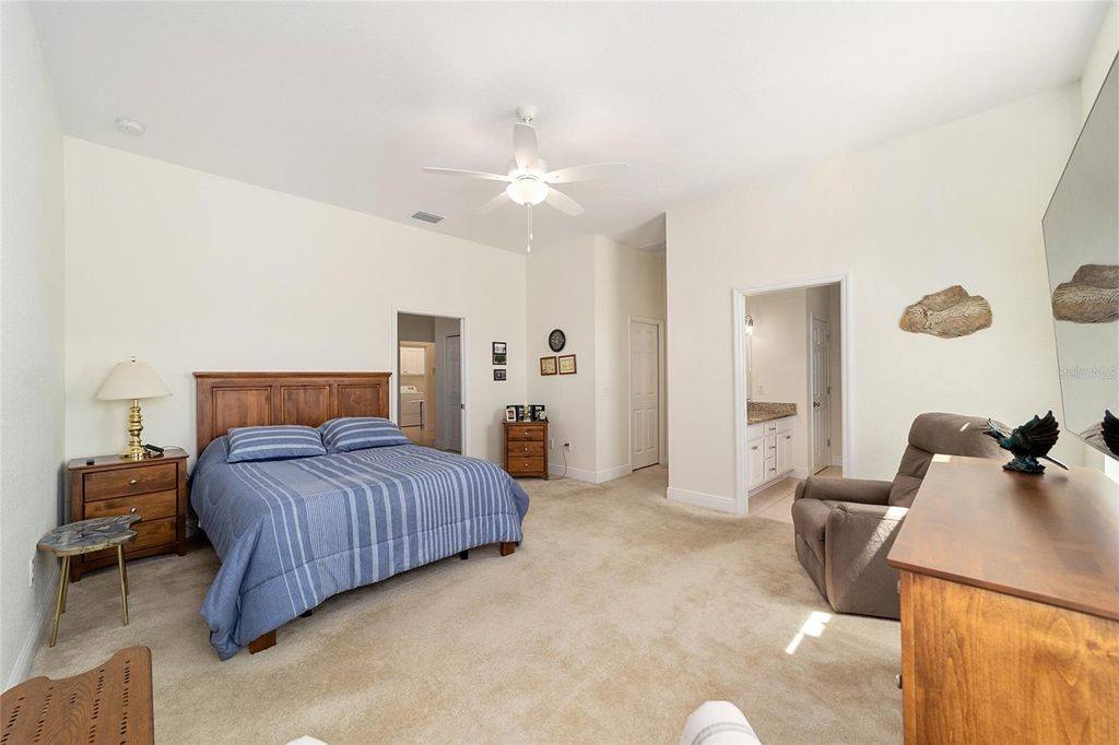 Image 24 of property listing at 10948 SE 167TH PLACE, Summerfield, FL 34491