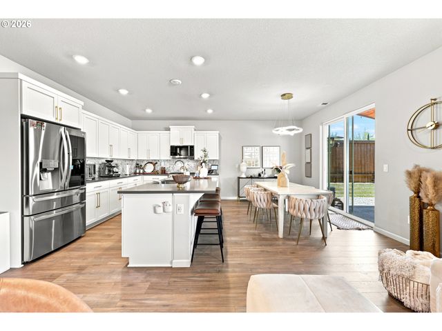 6332 Se 24TH St, Gresham, OR 97080