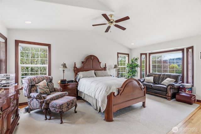 6114 Willow Grove Road, Longview, WA 98632
