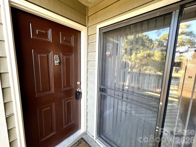 1600 Sharon Road W 4, Charlotte, NC 28210