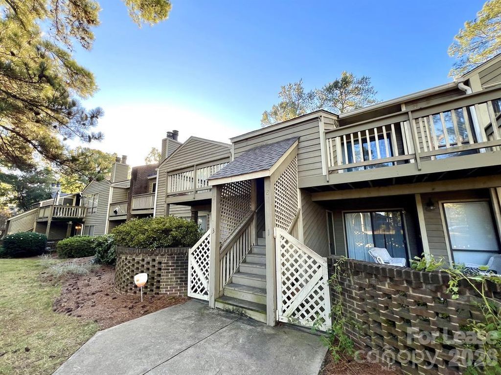 1600 Sharon Road W 4, Charlotte, NC 28210