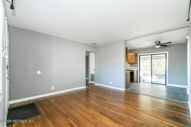 5620 BAGNAL Road, Jacksonville, FL 32205