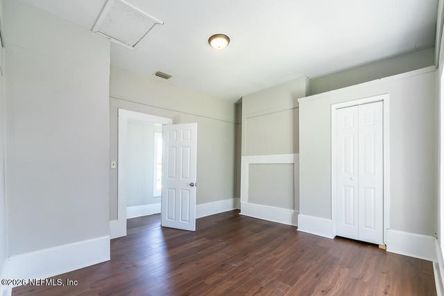 5620 BAGNAL Road, Jacksonville, FL 32205