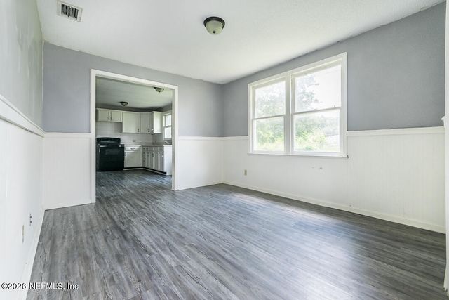 5620 BAGNAL Road, Jacksonville, FL 32205