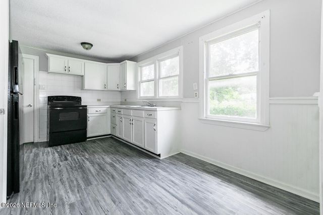 5620 BAGNAL Road, Jacksonville, FL 32205