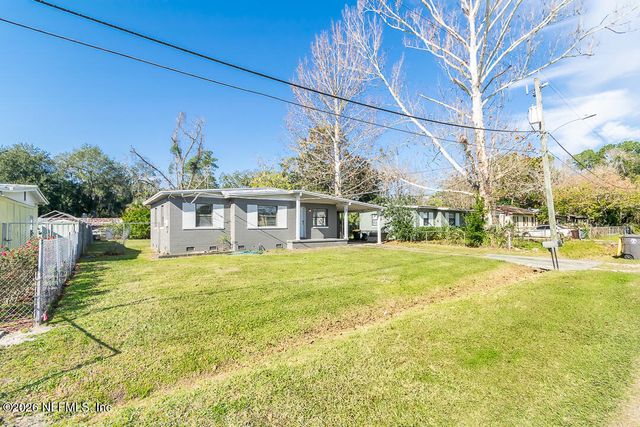 5620 BAGNAL Road, Jacksonville, FL 32205