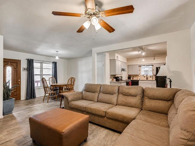 1205 SW 55th Street, Oklahoma City, OK 73109