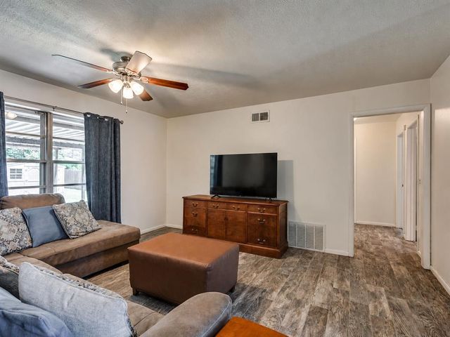 1205 SW 55th Street, Oklahoma City, OK 73109