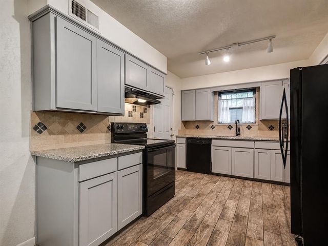 1205 SW 55th Street, Oklahoma City, OK 73109