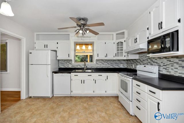 523 Harolds Drive, Huntsville, AL 35806