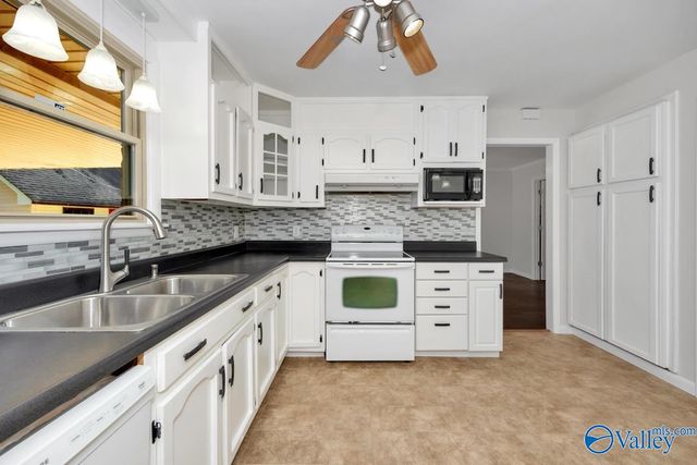 523 Harolds Drive, Huntsville, AL 35806