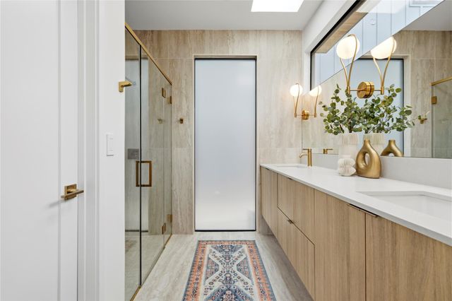 2306 S 2nd ST, Austin, TX 78704