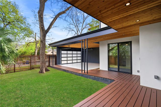 2306 S 2nd ST, Austin, TX 78704