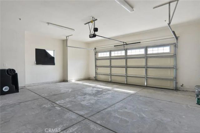 16015 Ceres Avenue, Fontana, CA 92335