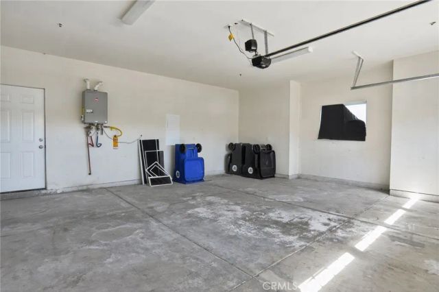 16015 Ceres Avenue, Fontana, CA 92335