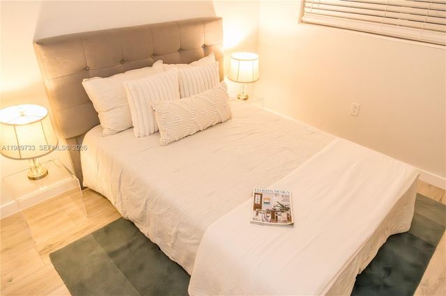 6675 W 4th Ave 203, Hialeah, FL 33012