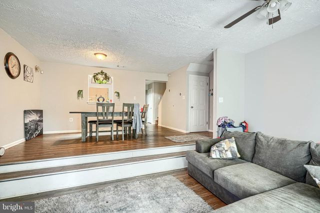 24 KINGS WHARF PL, Waldorf, MD 20602
