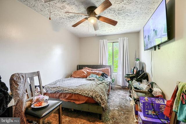 24 KINGS WHARF PL, Waldorf, MD 20602