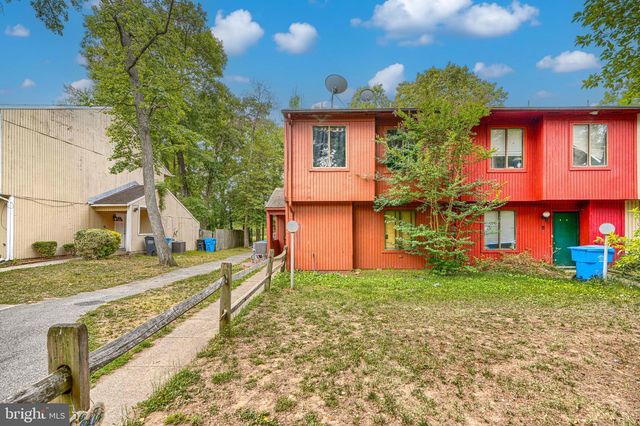 24 KINGS WHARF PL, Waldorf, MD 20602