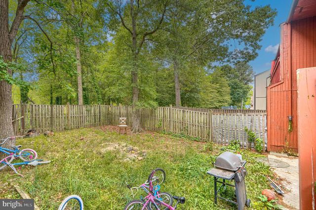 24 KINGS WHARF PL, Waldorf, MD 20602