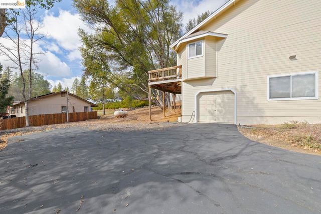 16137 Acorn Dr, Sonora, CA 95370