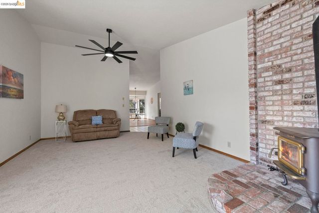 16137 Acorn Dr, Sonora, CA 95370