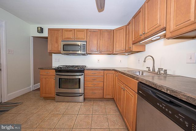 26 UNION ST, West Norriton, PA 19403