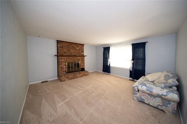 2913 Stratford DR, Chesapeake, VA 23321