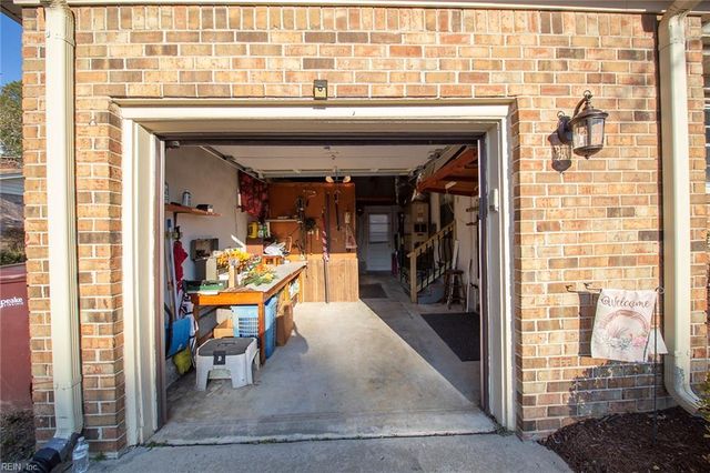 2913 Stratford DR, Chesapeake, VA 23321