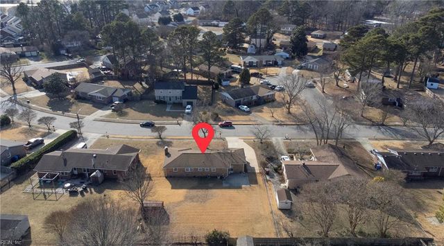 2913 Stratford DR, Chesapeake, VA 23321