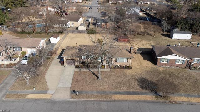 2913 Stratford DR, Chesapeake, VA 23321