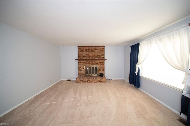 2913 Stratford DR, Chesapeake, VA 23321