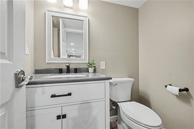 11400 W 114 Terrace, Overland Park, KS 66210