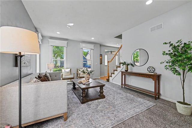 11400 W 114 Terrace, Overland Park, KS 66210