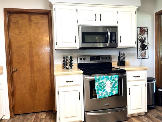 8790 Fred Austin Road, Decatur, AR 72722