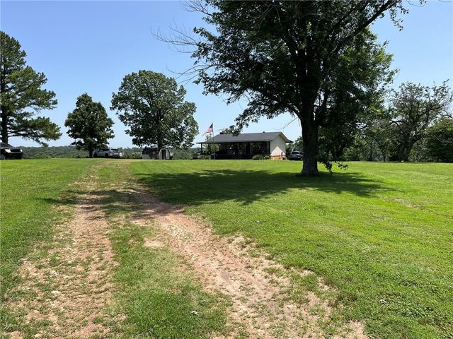 8790 Fred Austin Road, Decatur, AR 72722