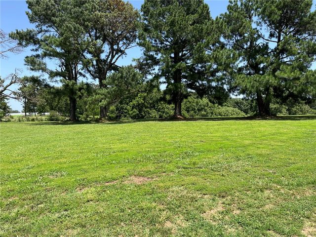 8790 Fred Austin Road, Decatur, AR 72722