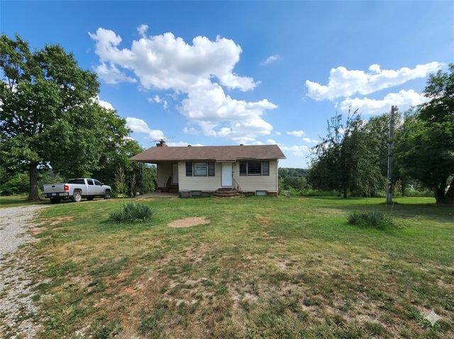 8790 Fred Austin Road, Decatur, AR 72722