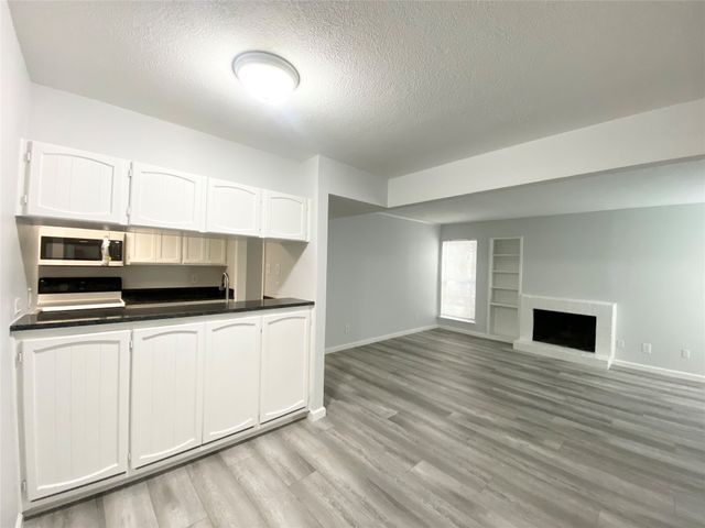 12816 Midway Road 1049, Dallas, TX 75244