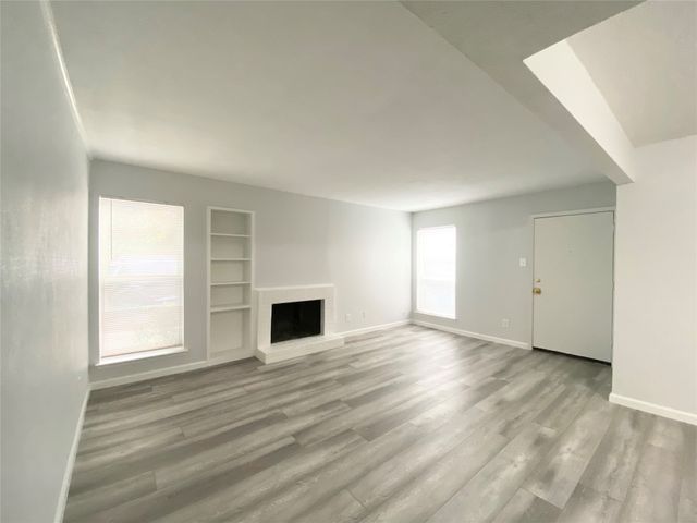 12816 Midway Road 1049, Dallas, TX 75244