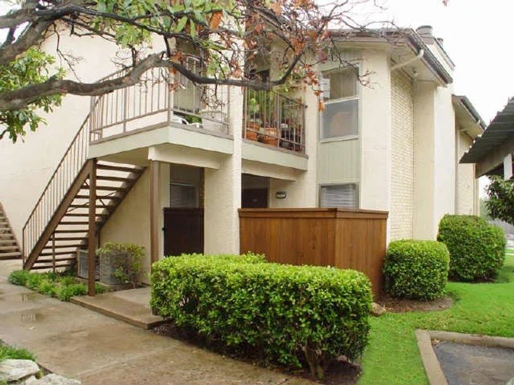 12816 Midway Road 1049, Dallas, TX 75244