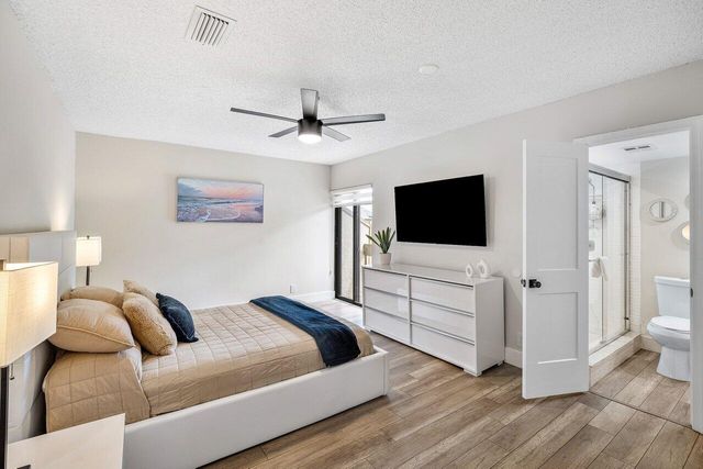 6078 Glendale Drive, Boca Raton, FL 33433