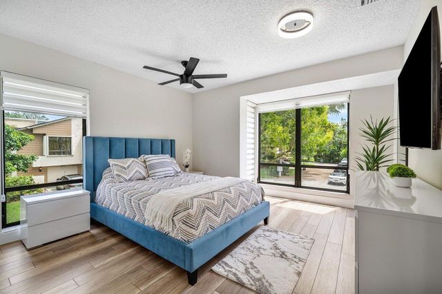 6078 Glendale Drive, Boca Raton, FL 33433