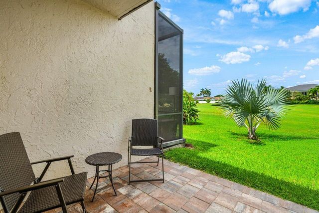 6078 Glendale Drive, Boca Raton, FL 33433