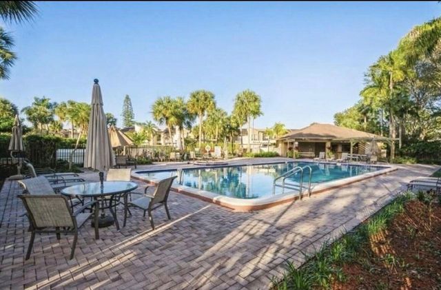 6078 Glendale Drive, Boca Raton, FL 33433