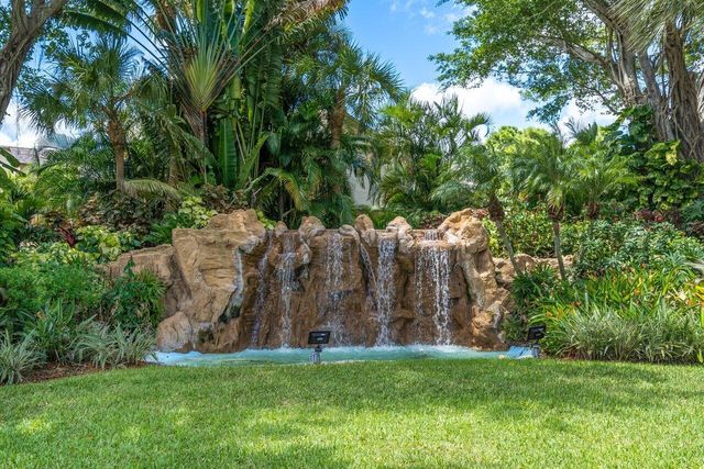 6078 Glendale Drive, Boca Raton, FL 33433